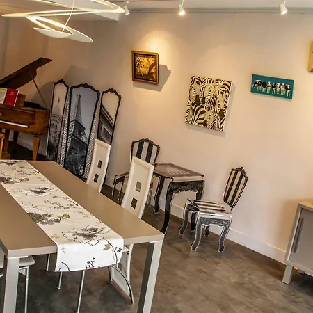 Alojamento de Acomodação e Pequeno-almoço Art