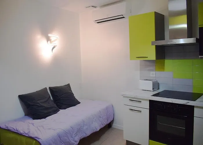 ベッド・アンド・ブレックファスト Art カルカソンヌ